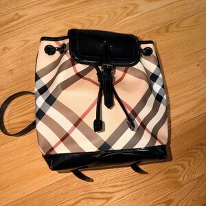 Classic Plaid Drawstring Backpack in Beige and Black